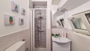Conte Verde 10 con Balcone by Wonderful Italy Apartment in Turin