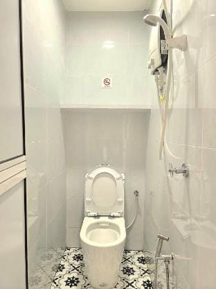 Triple Room with Bathroom nearto Gleneagles Penang Vacation rental in George Town