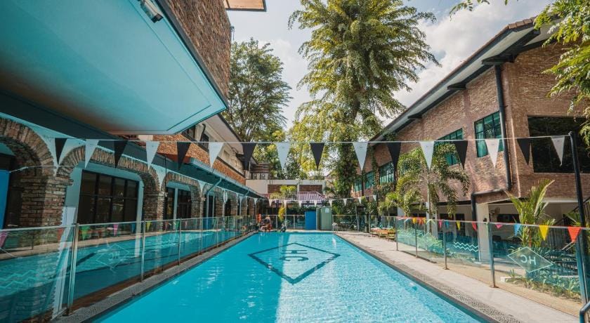 Hollandse Club Retreat Hotel in Singapore