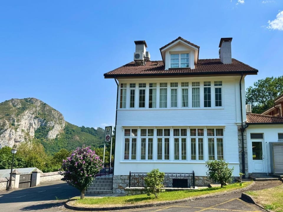 Hotel Quinta Solera Hotel in Asturias