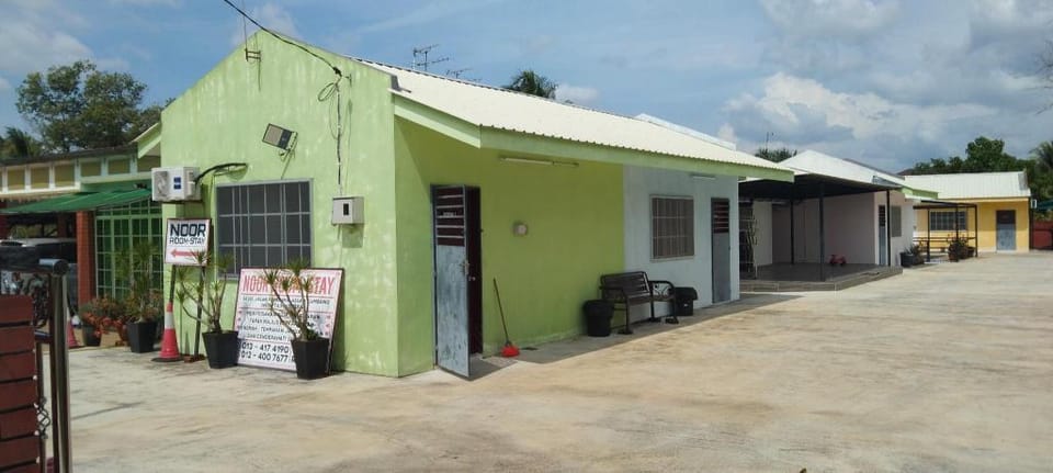 Noor Roomstay Hotel in Perak