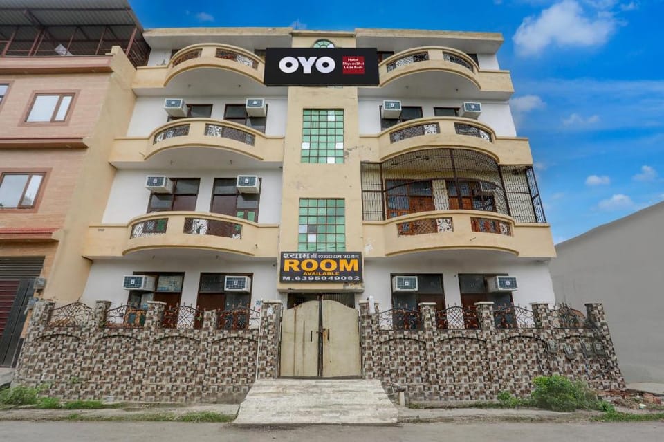 SPOT ON Shyam Shri Lajja Ram Hotel in Uttar Pradesh