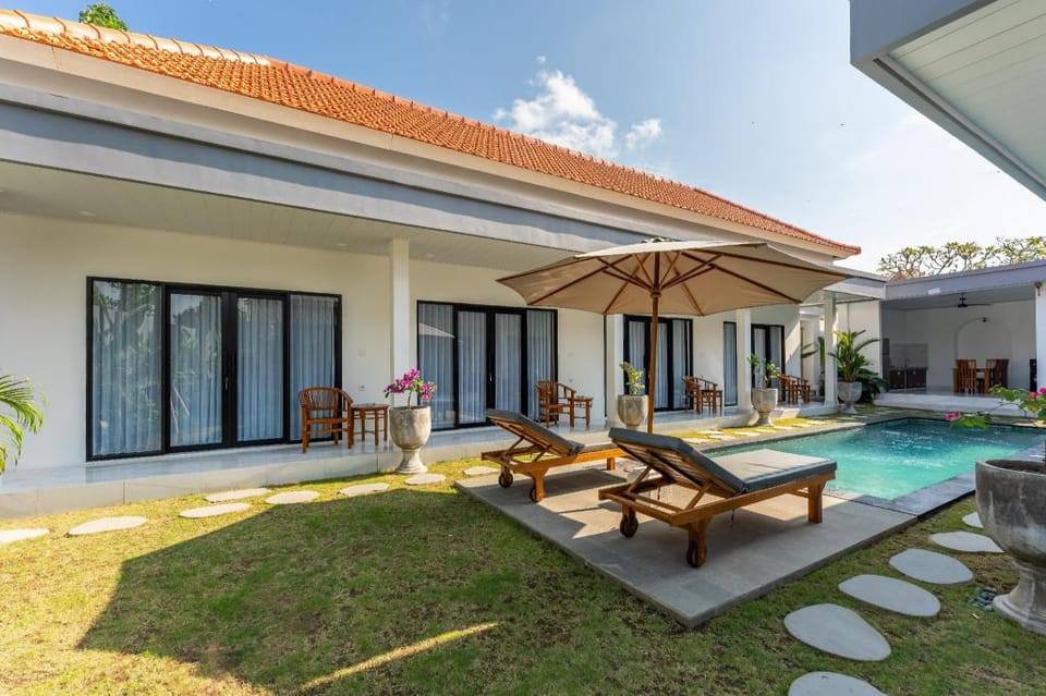 Mengkik Guest House Bed and Breakfast in North Kuta