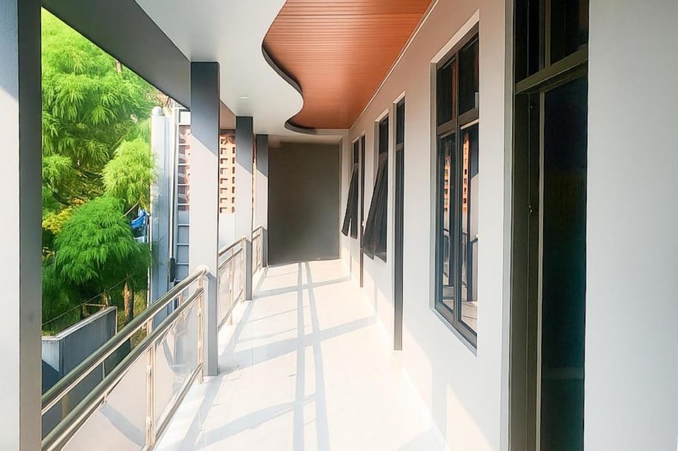 RedDoorz @ K1 Hotel near Cipanas Cianjur Hotel in West Java