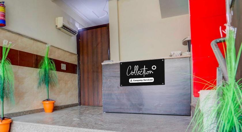 Collection O Johri Enclave Metro Station Second Home Hotel in Delhi