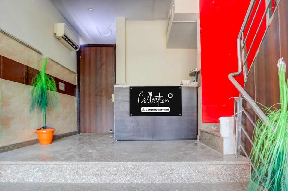Collection O Johri Enclave Metro Station Second Home Hotel in Delhi