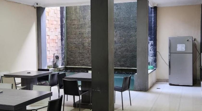 House of Felix - Surabaya Guest House Hotel in Surabaya