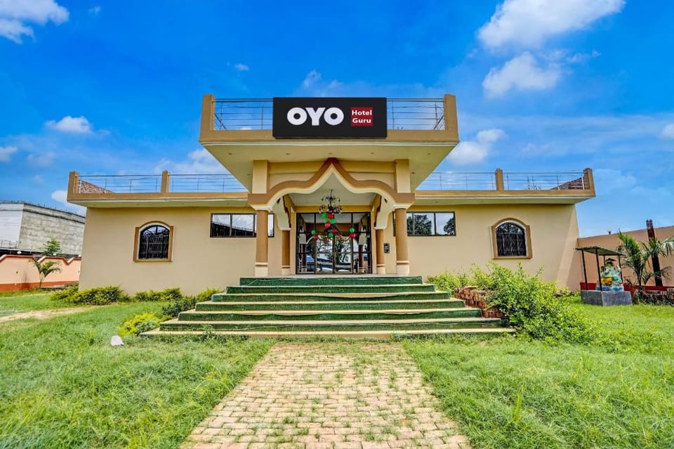 Hotel O Guru Abusa Hotel in Uttar Pradesh