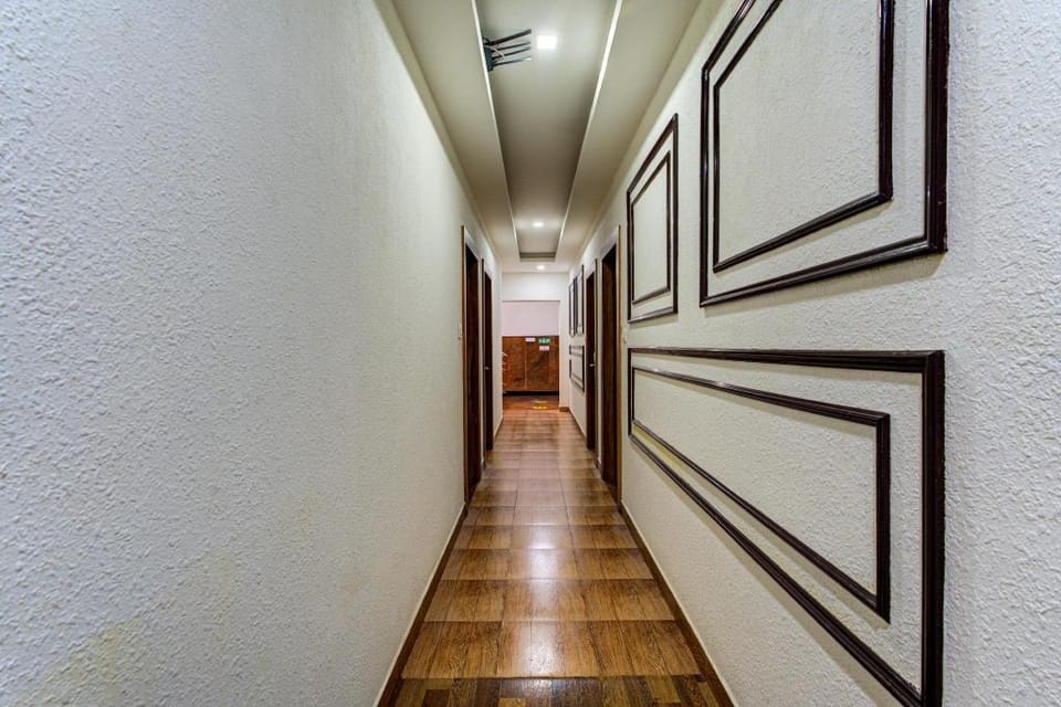 Emerald Suites By Classio Hotel in Bengaluru