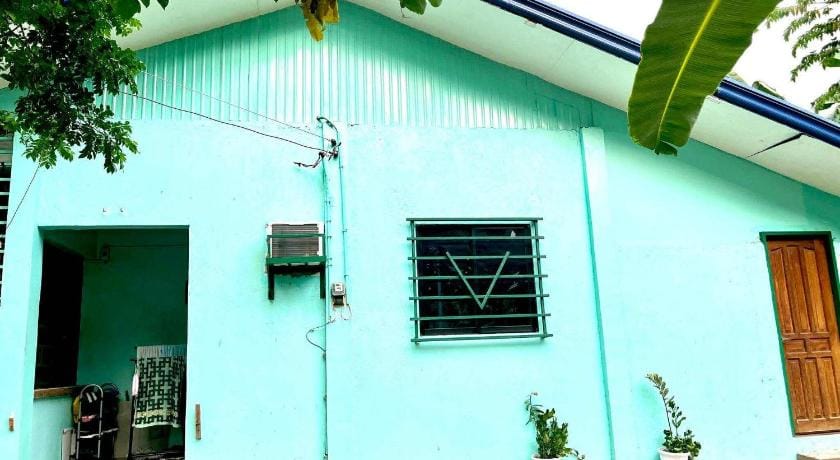Cebu - Victoria's Guest House Bed and Breakfast in Central Visayas
