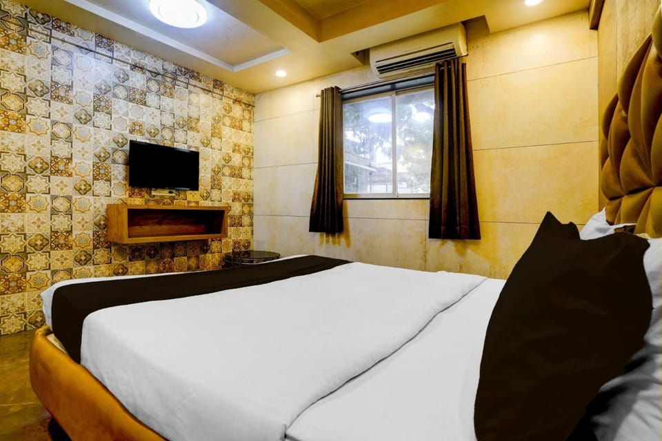 Hotel O Diana Palace Lodging & Boarding Hotel in Maharashtra