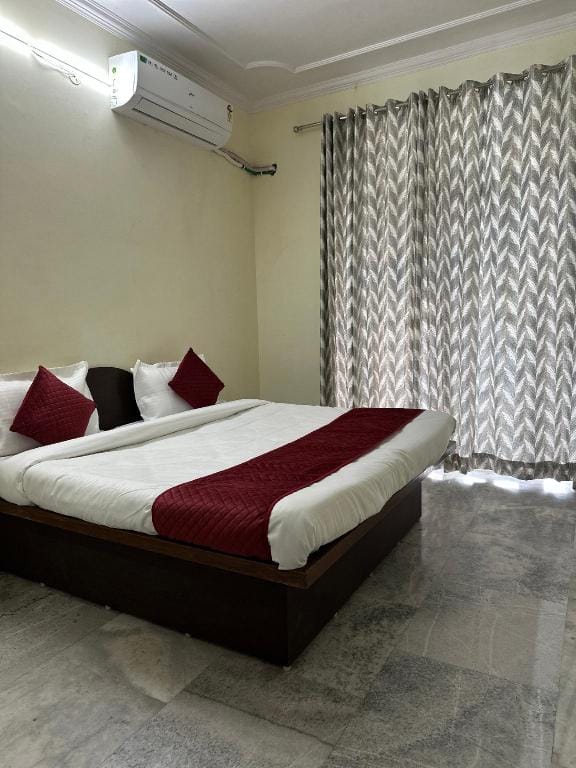 Angle paradise Hotel in Jaipur