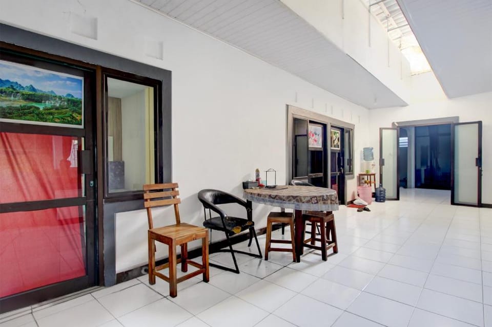 OYO 94700 Kd House Hotel in Indonesia