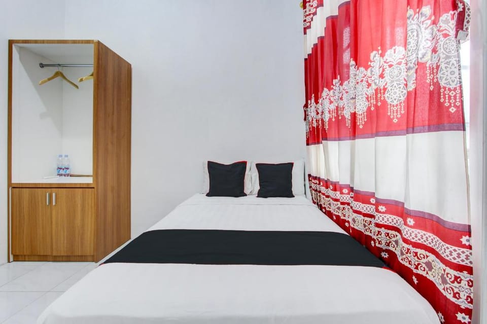 OYO 94701 Green House Hotel in Special Region of Yogyakarta
