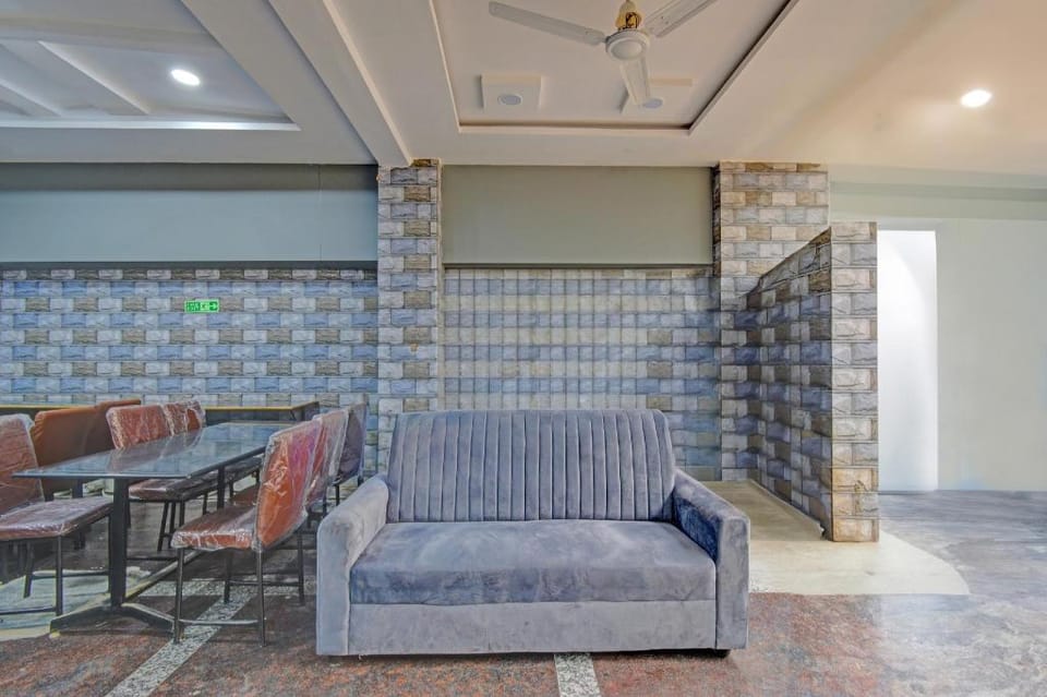 Super Collection O White Field Road Hyderabad Formerly Ayaan Signature Suites Hotel in Hyderabad