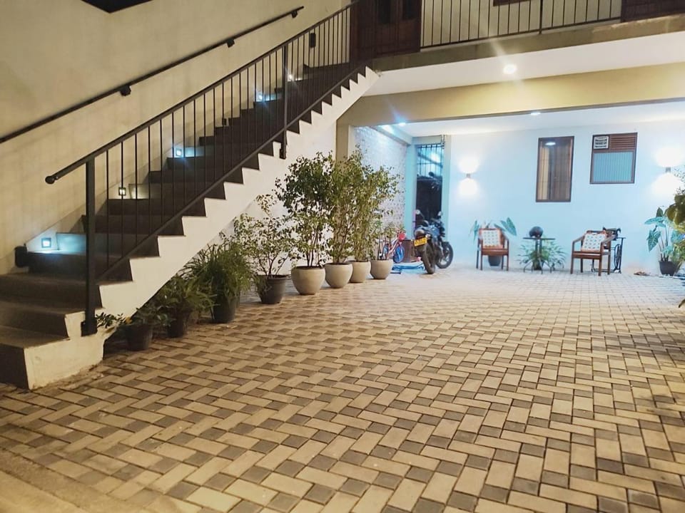 Airport Retreat-CMB Transit Stay Bed and Breakfast in Negombo
