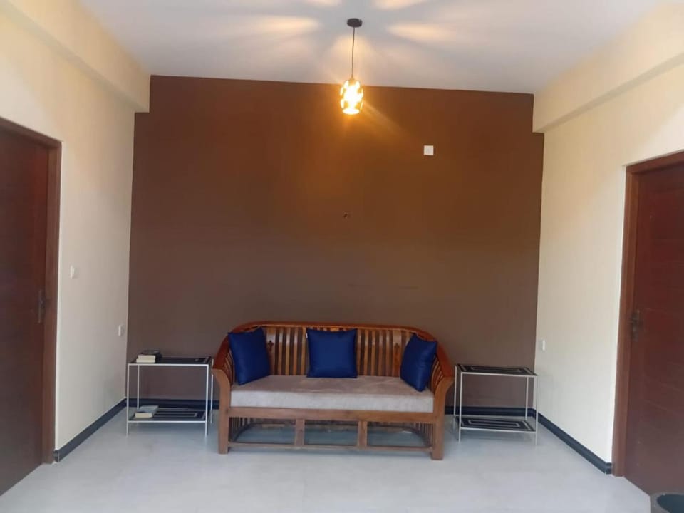 Airport Retreat-CMB Transit Stay Bed and Breakfast in Negombo
