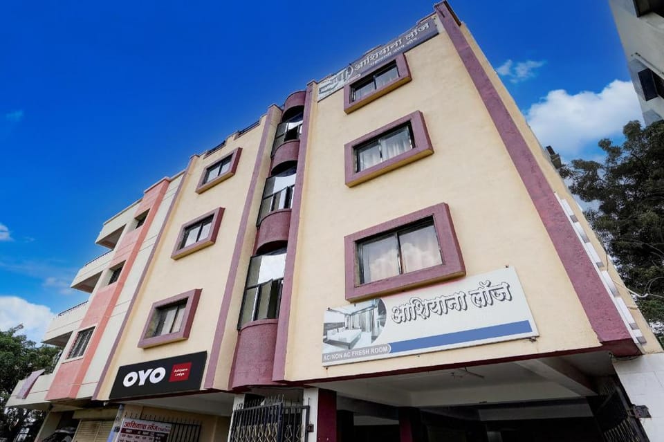 Hotel O Ashiyana Lodge Hotel in Pune