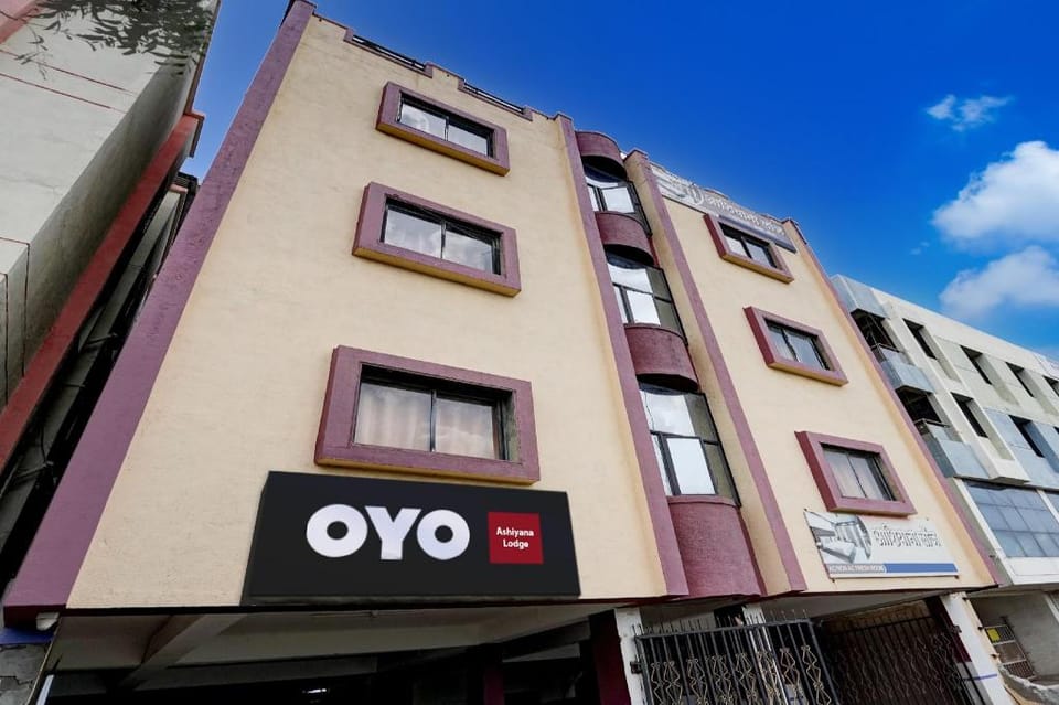 Hotel O Ashiyana Lodge Hotel in Pune
