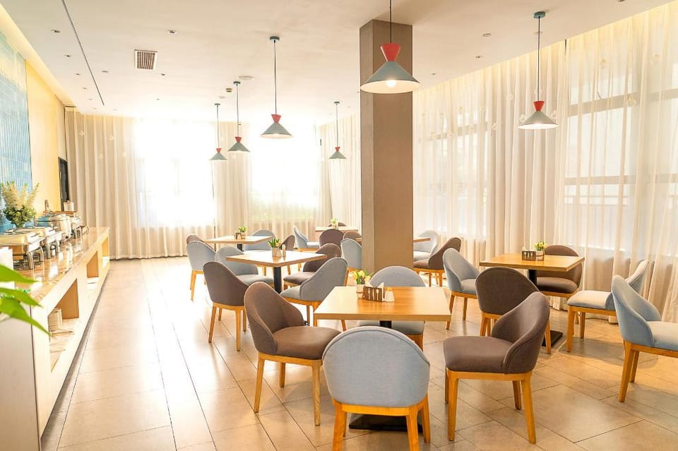 Home Inn Neo Zhongjiang North City Bus Station Hotel in Chengdu