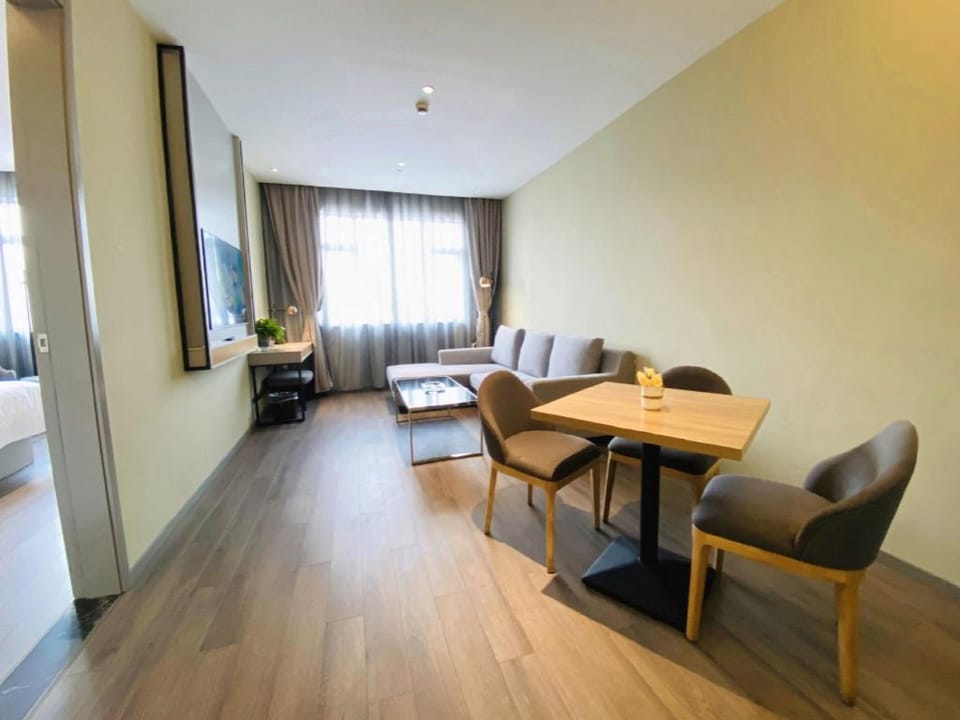 Home Inn Neo Zhongjiang North City Bus Station Hotel in Chengdu