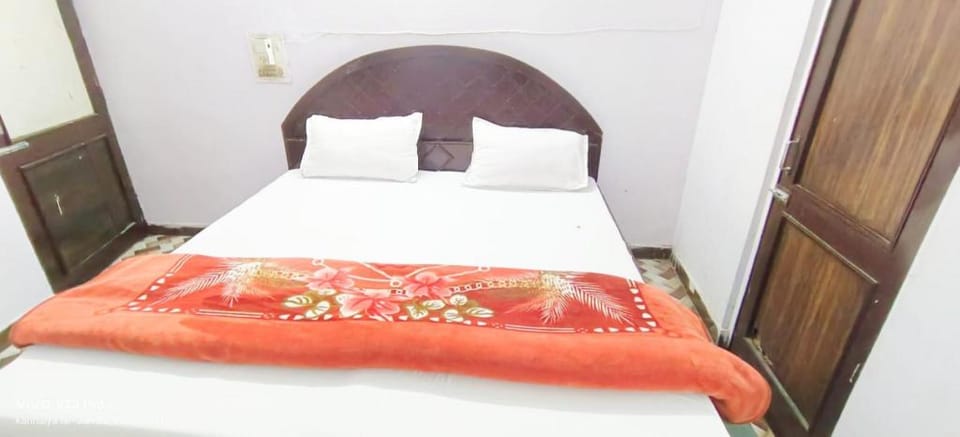 Goroomgo Meet Lucknow Hotel in Lucknow