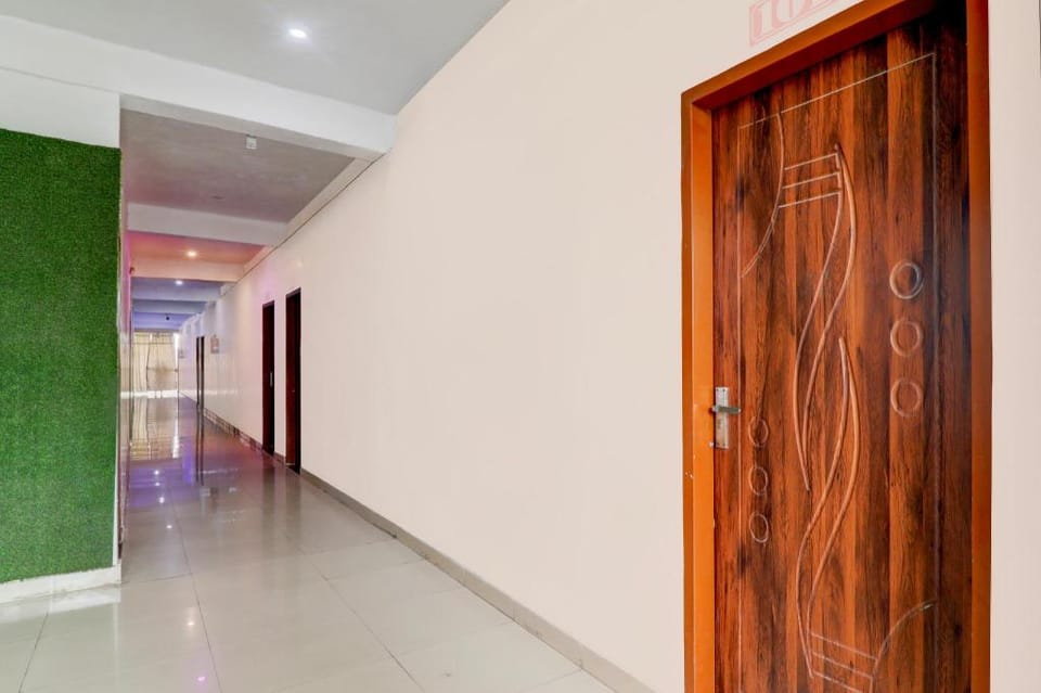 Hotel O BLUEBERRY THE ULTIMATE PEACE Hotel in Lucknow