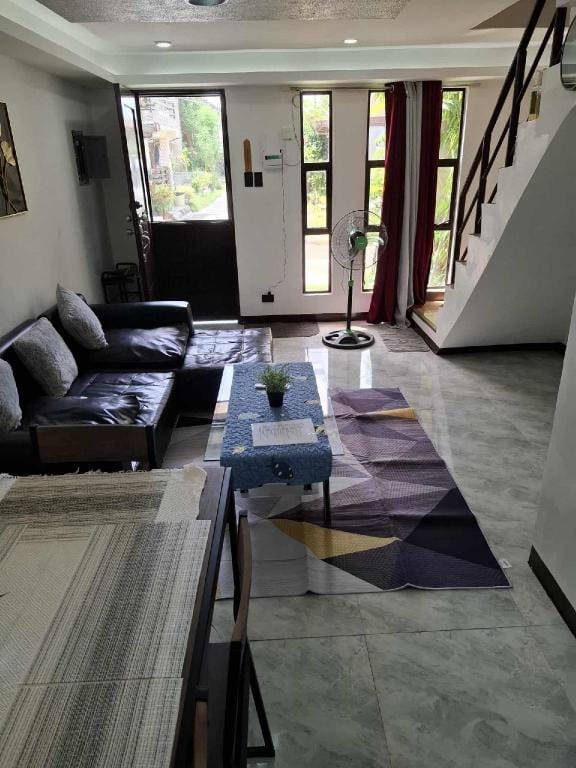 Pearlstaycation Hotel in Lapu-Lapu City