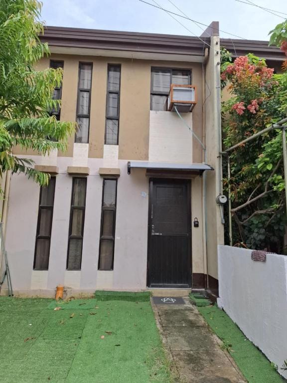 Pearlstaycation Hotel in Lapu-Lapu City