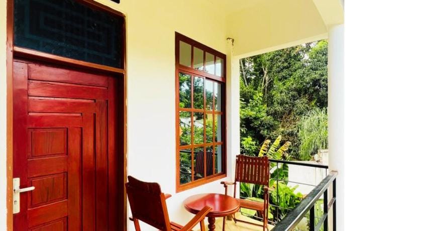 Hellens Riverside Villas - KIBO WING Hotel in Kenya