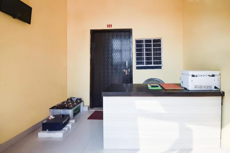 Hotel O by OYO Shree Raj Palace Kukas Hotel in Rajasthan
