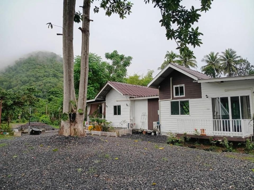 ไร่เติมรัก - บ้านภูตระการ Resort in Laos