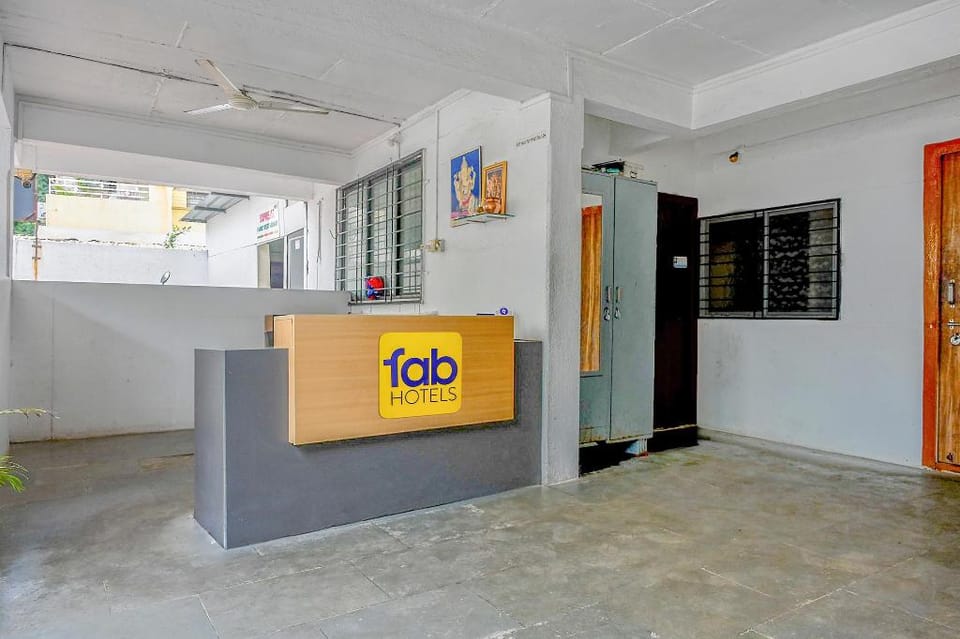 FabHotel Saraswati Niwas Hotel in Pune