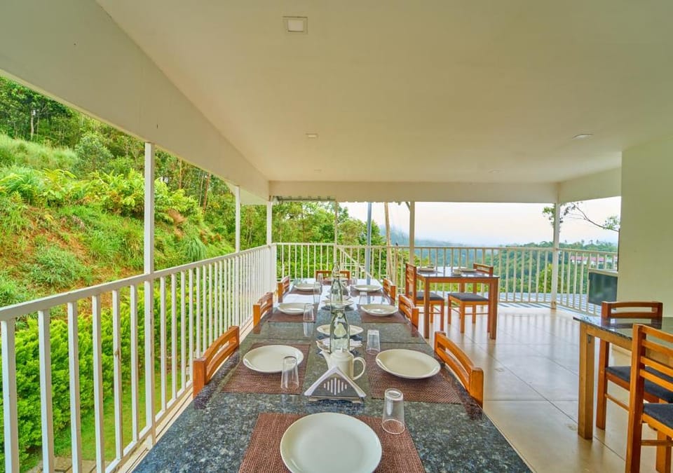 Ice Pellets Pool Resort Munnar by VOYE HOMES Hotel in Kerala