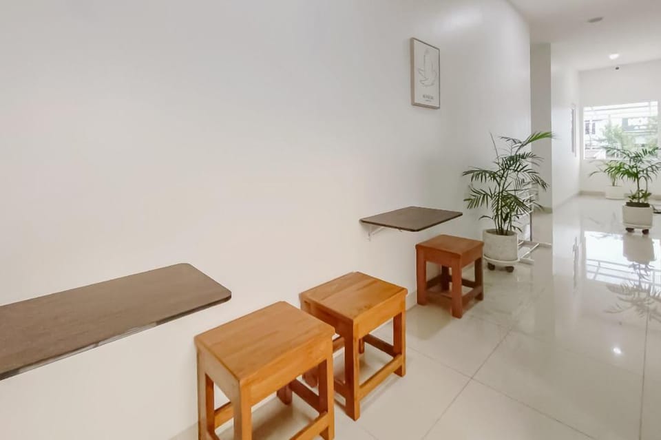 RedDoorz @ Tebee Homestay near Tugu Kartasura Hotel in Special Region of Yogyakarta