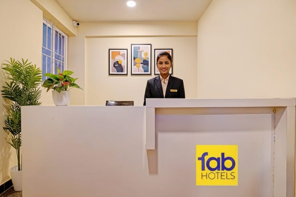 FabHotel Platinum - Shivaji Nagar, Commercial Street Hotel in Bengaluru