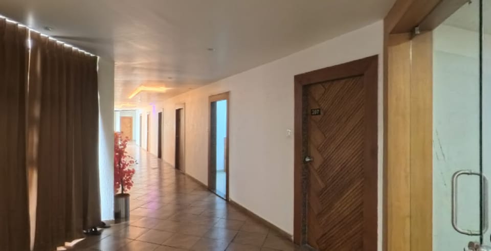 Hotel Royal Palace in Apartment in Gujarat