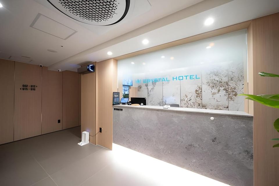 크리스탈 호텔 Hotel in Daegu