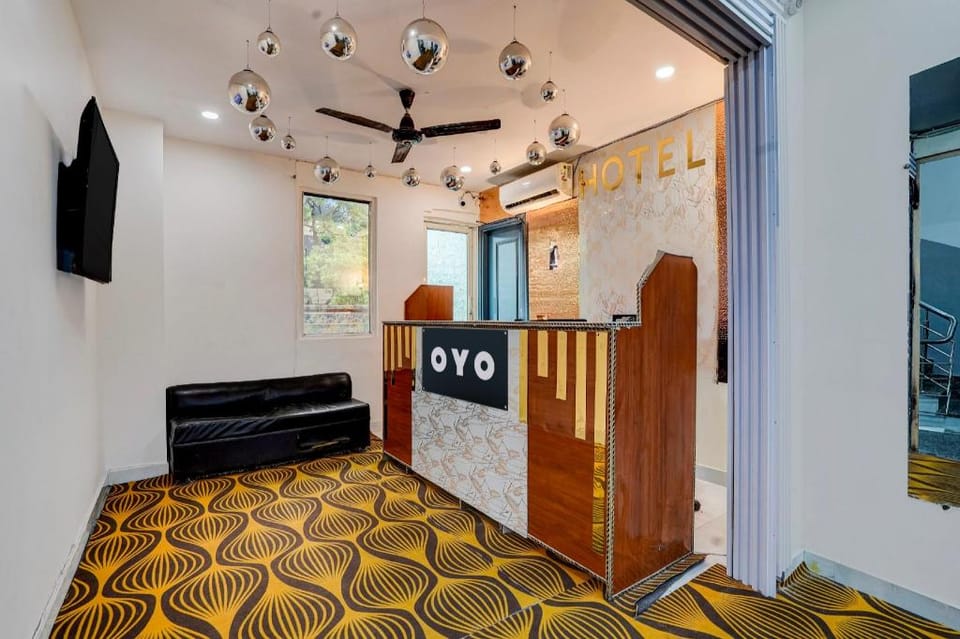 Hotel O Ritz Rivera East Azad Nagar Metro Station Hotel in Delhi