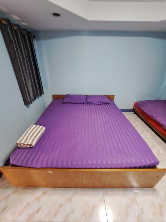 บ้านสายรุ้ง กระทุ่มแบน Hotel in Thailand