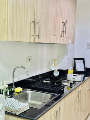 Shore Residences Tower C near malls and airport Apartment in Pasay