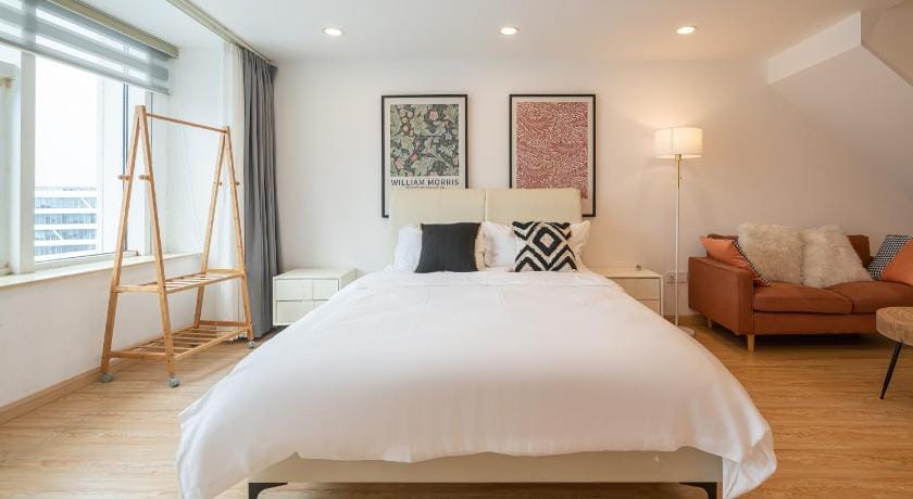 Shanghai Hills & Lotus Home Base near NECC & Hongqiao railway station suitable for Family&Business Hotel in Shanghai