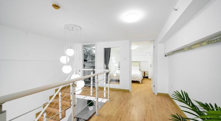 Shanghai Hills & Lotus Home Base near NECC & Hongqiao railway station suitable for Family&Business Hotel in Shanghai