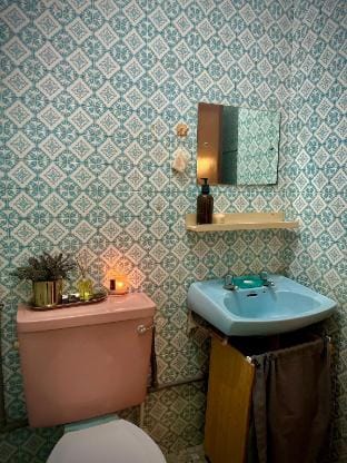 Quiet Comfort Stay- Walk to Food Spots + Transit Vacation rental in Petaling Jaya
