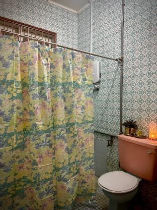 Quiet Comfort Stay- Walk to Food Spots + Transit Vacation rental in Petaling Jaya