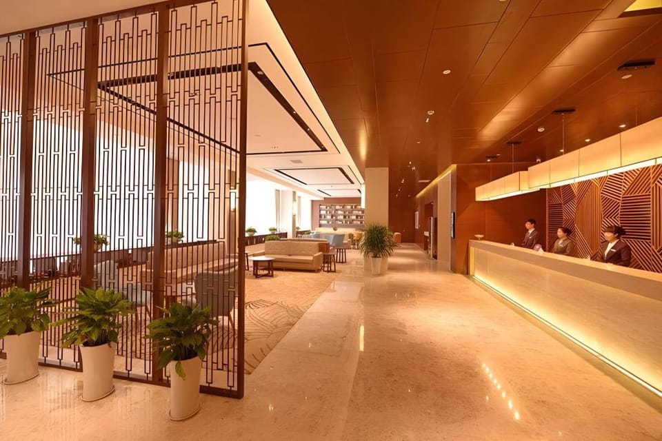 Home Inn Plus Zhengzhou Manhattan Civil Aviation Road Metro Station Hotel in China