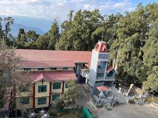 The Jawahar Inn (Hinata) Vacation rental in Darjeeling