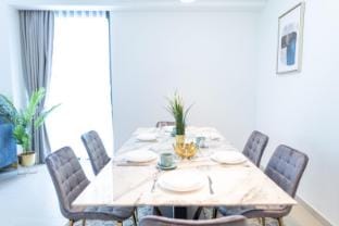 Act One I Act Two by Happy Season Apartment in Dubai