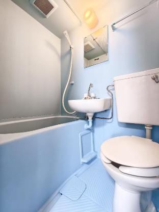 1min to Station｜Private Room｜Private Bath｜Pet OK｜Namba 20min | A Vacation rental in Osaka