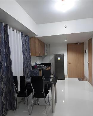 Cliff Shore 3 Tower 1 MOA Apartment in Pasay
